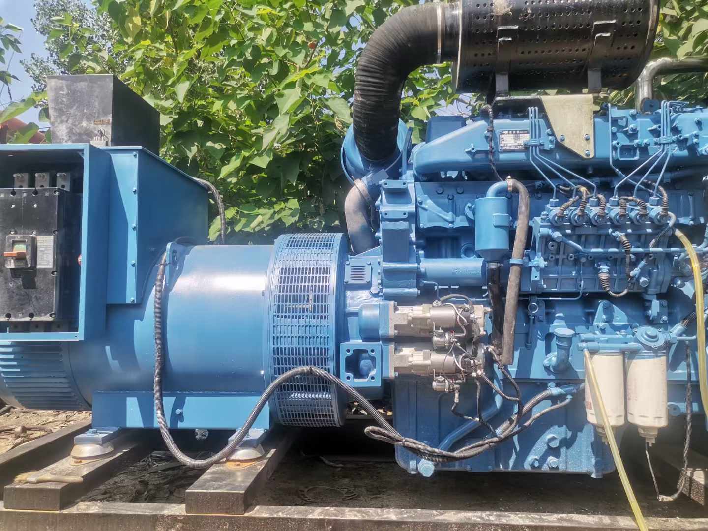 布尔津详细说明降低 800kW 柴油发电机输出电流波动的方法