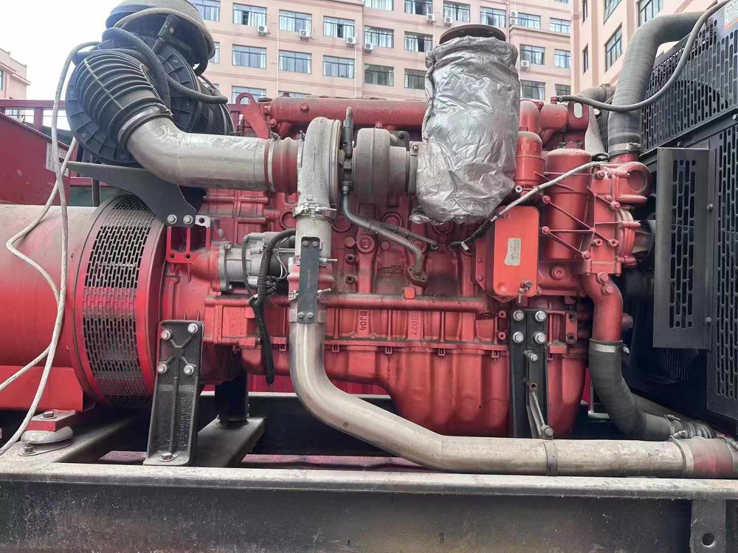 布尔津如何选择适合 600kW 柴油发电机组的过载保护器？